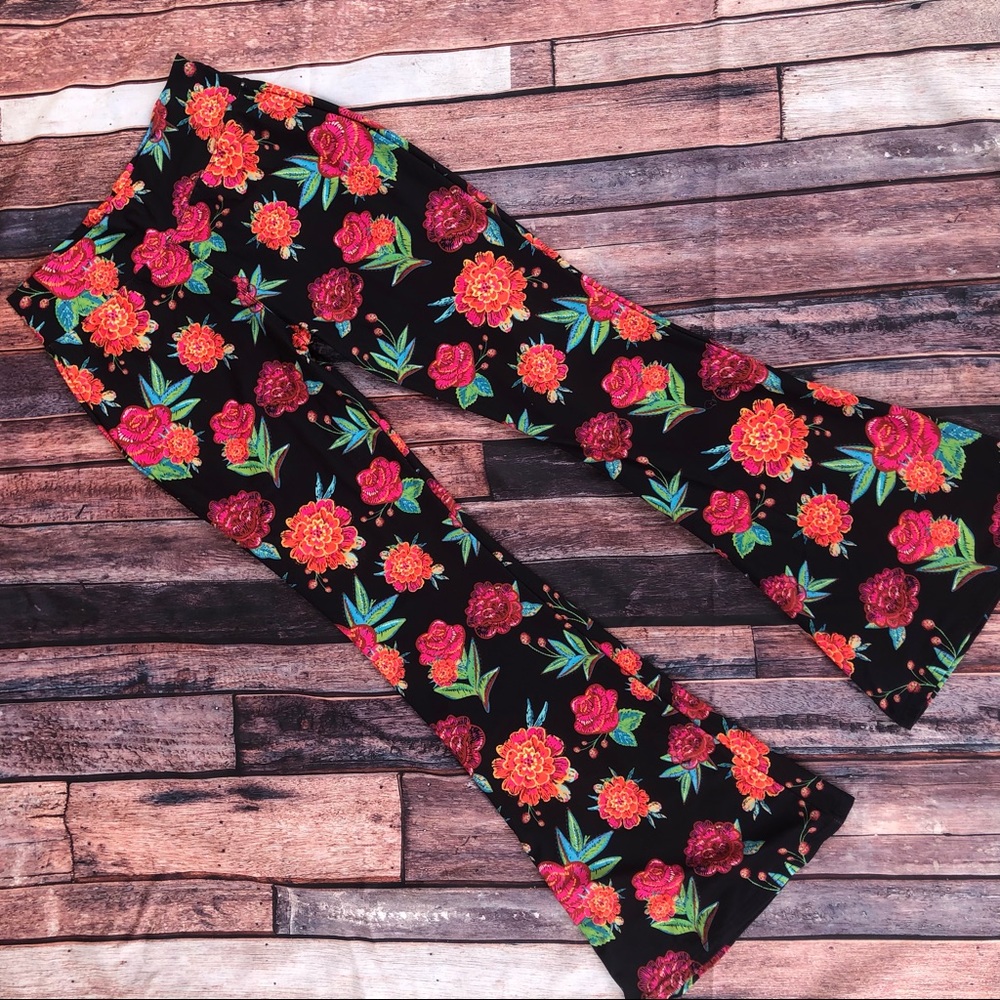 Crazy Train Bell bottom flared leggings, wide leg, floral print XL